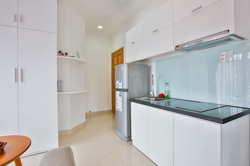 Sunflower Boutique Studio Apartment 3/44