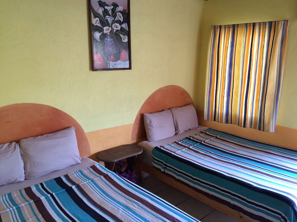 Hotel Las Salinas 9/30