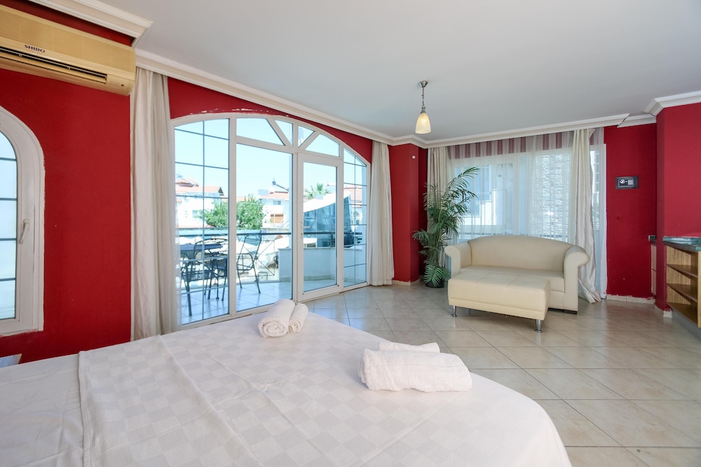 Seahorse Deluxe Hotel 31/66