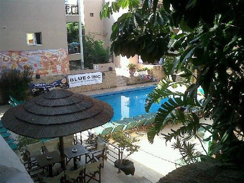 24 Seven Boutique Hotel 39/45