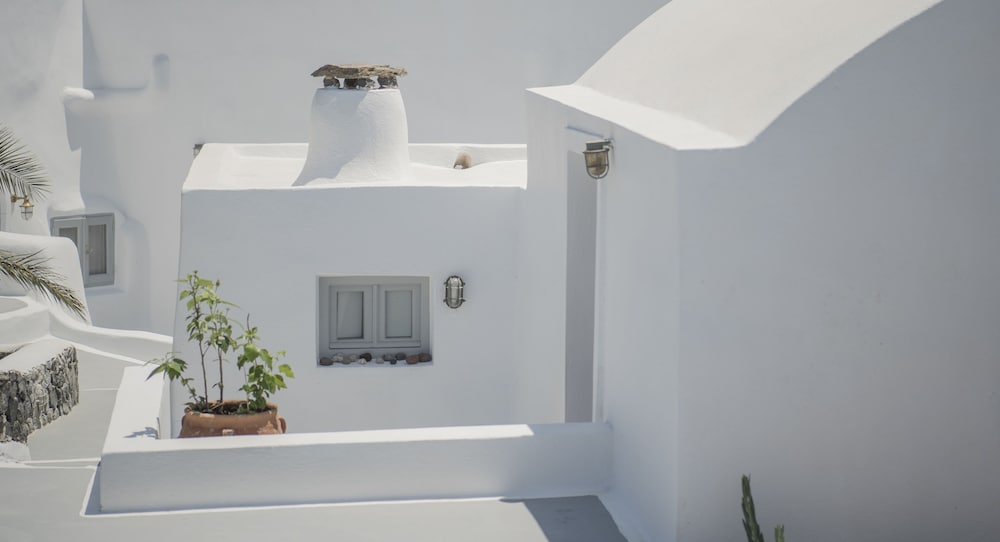 Aqua Serenity Santorini Luxury Suites 7/50
