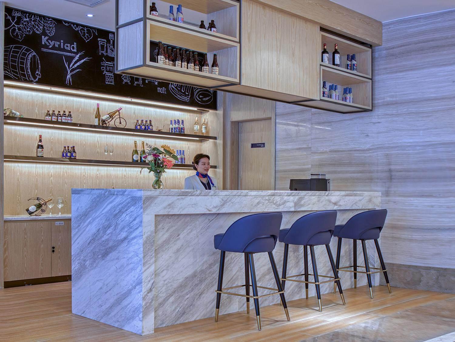 Kyriad Marvelous Hotel (Changning Zhongyin Times Plaza) 46/53