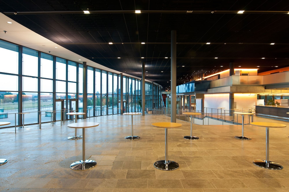 Maritim Hotel & Internationales Congress Center Dresden 44/75