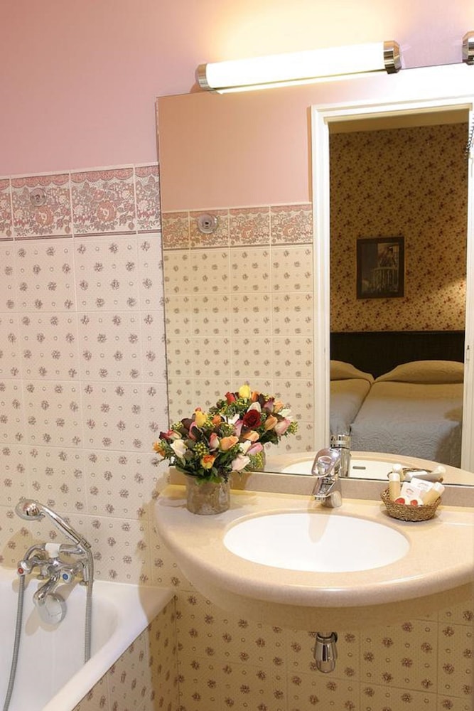 Hotel le Clement 49/50