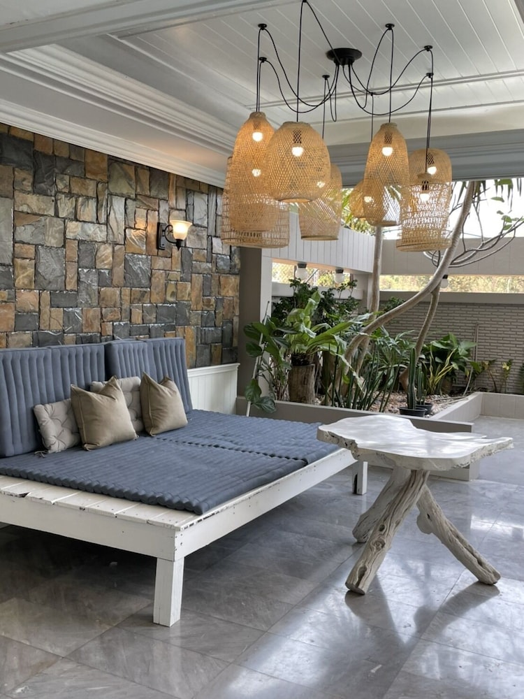 Garden Paradise Hotel & Serviced Apartment 32/45