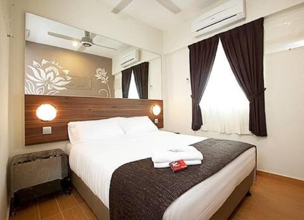 Tune Hotel Danga Bay 24/46