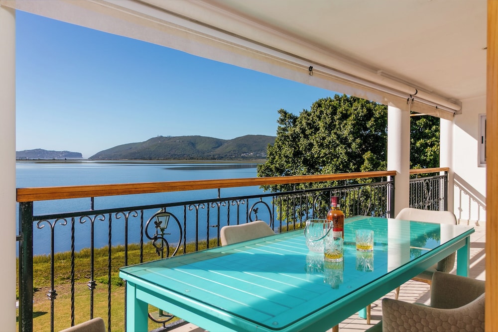 St James Of Knysna 20/50