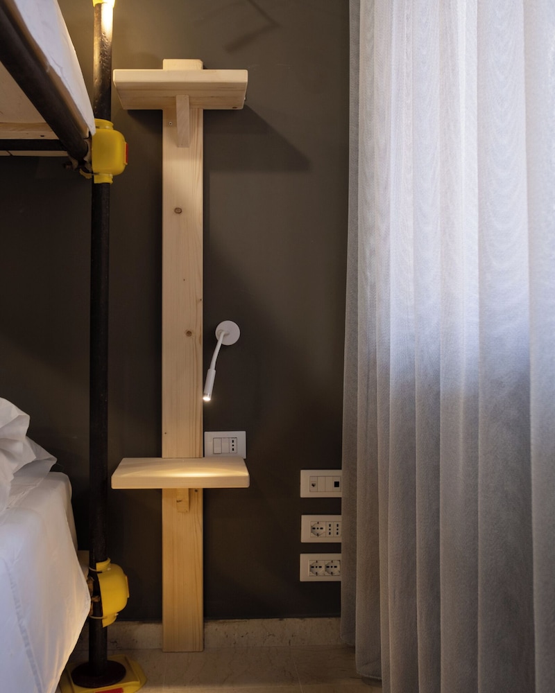 Hostelo Luxury Hostel 43/64