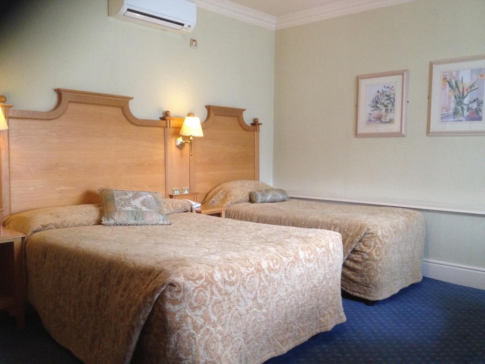 Arbutus Hotel Killarney 12/68