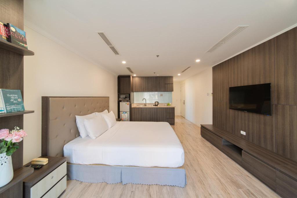 Studio, Suite, King Bed