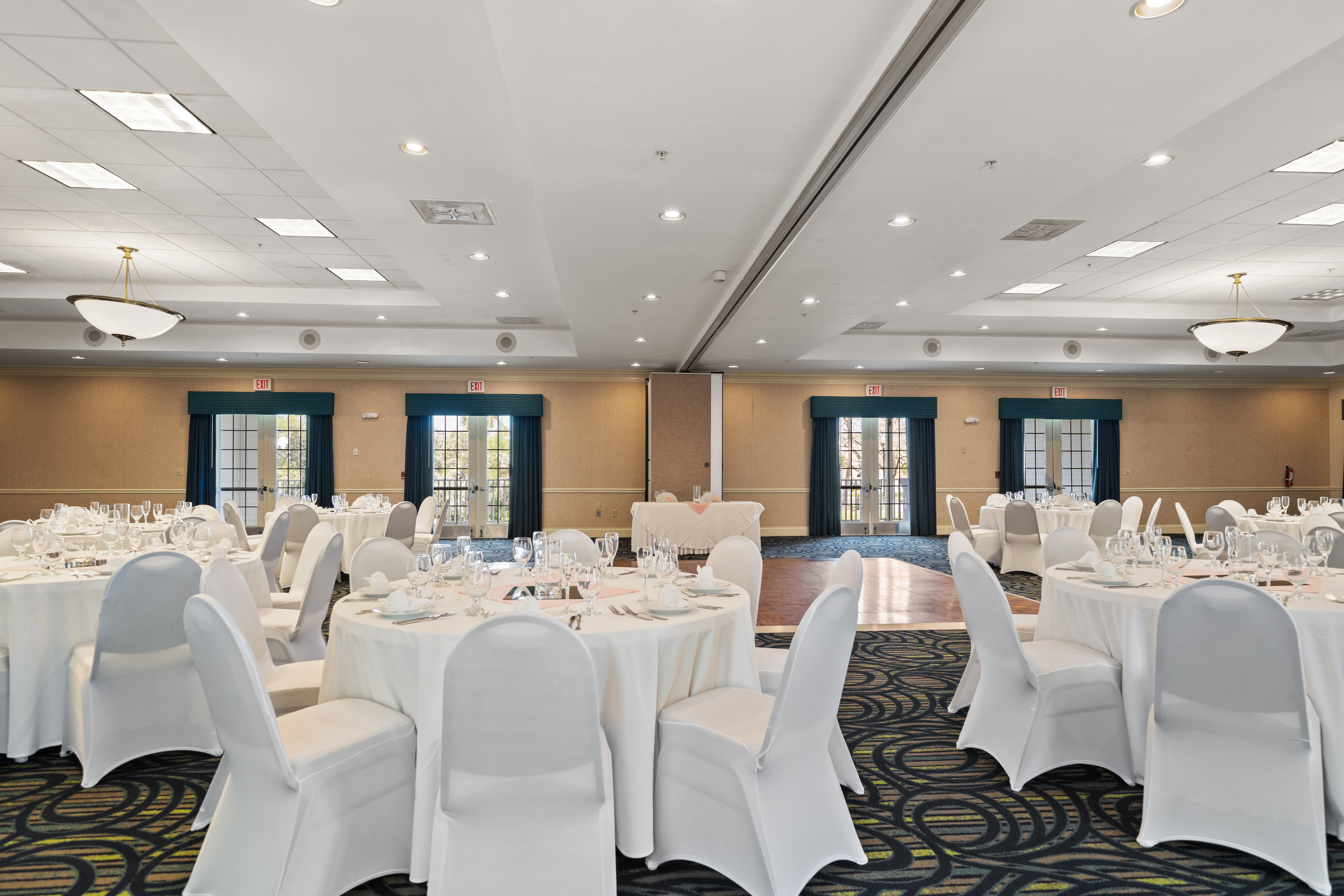 Holiday Inn & Suites Clearwater Beach S-harbourside 117/130