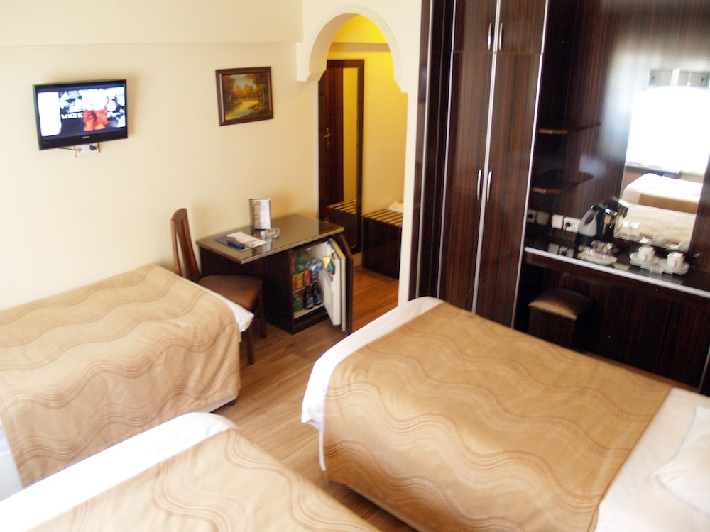 STANDARD, TWIN BEDS