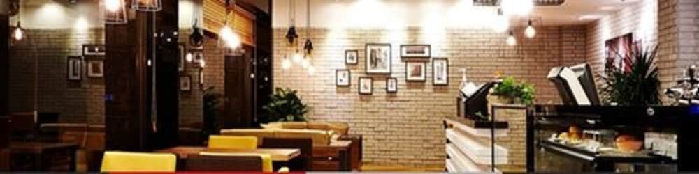 Unique Hotel Namoo 35/39