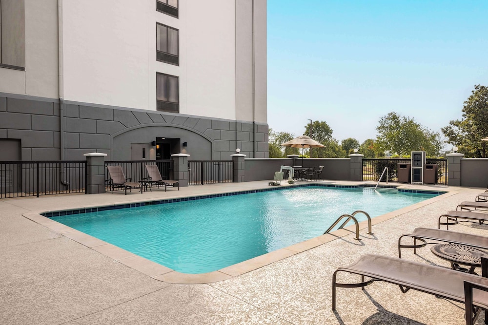 Hyatt Place Nashville/Hendersonville 49/54