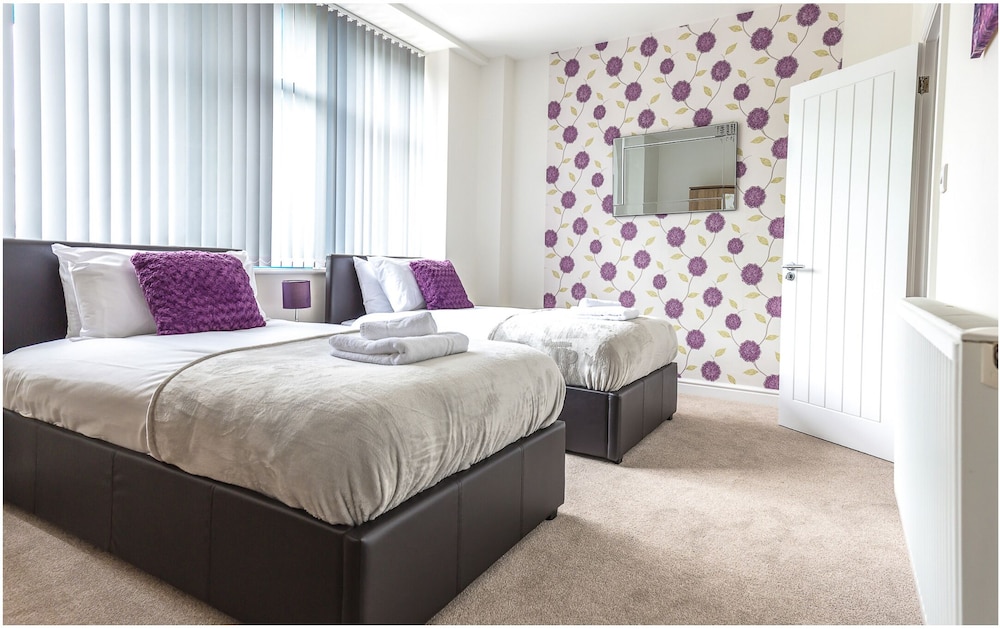 Hamilton Grace Apartments - Wessex Court 10/36