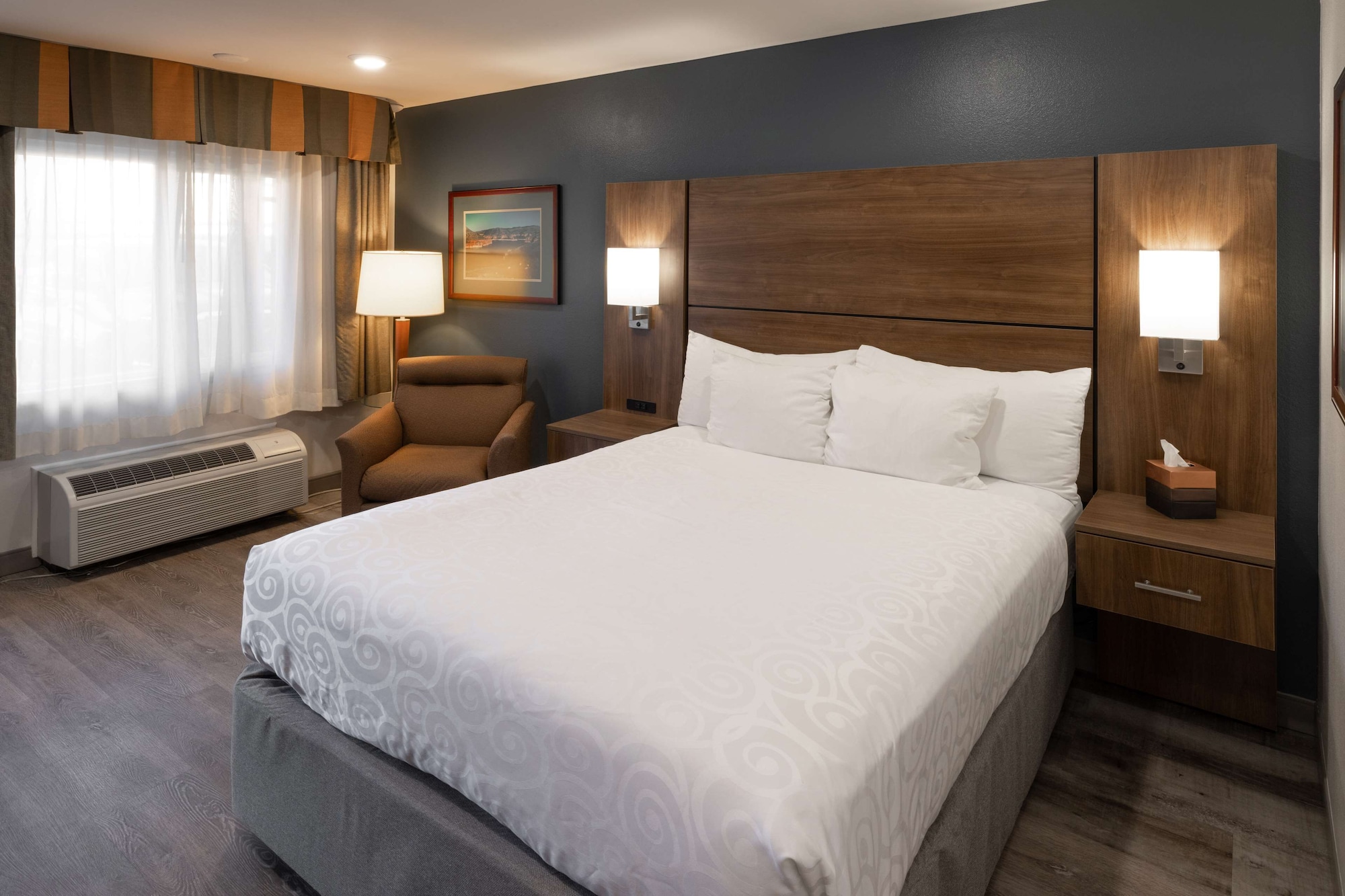 Standard, Queen Bed, Best Western Plus Clocktower Inn 3/10