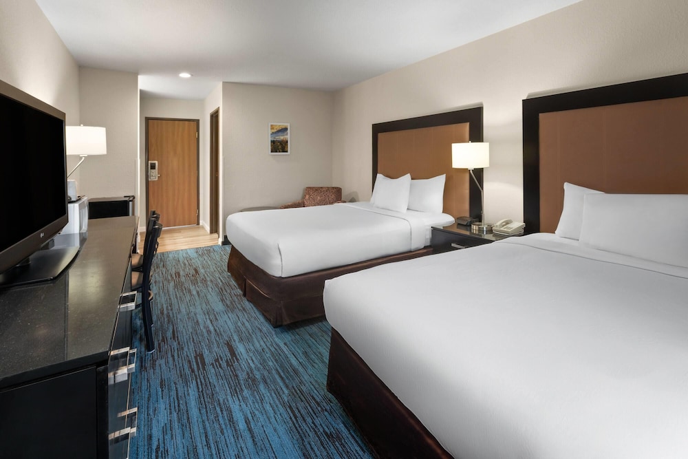Days Inn by Wyndham Mackinaw City/Bridgeview Area 39/61