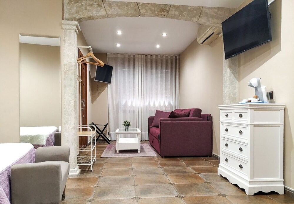 Hotel Arcos Catedral 18/24