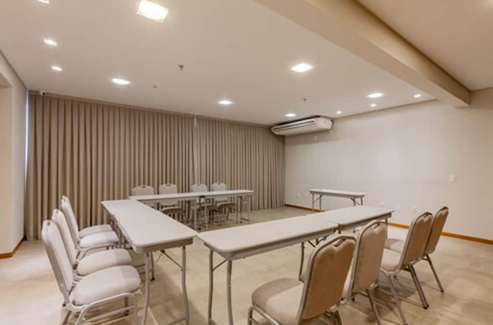 Tri Hotel Executive Brusque 28/33