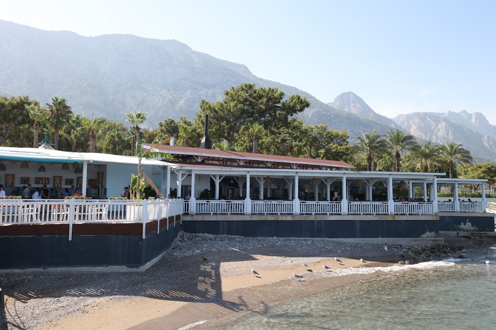 Crystal Flora Pearl Collection in KEMER