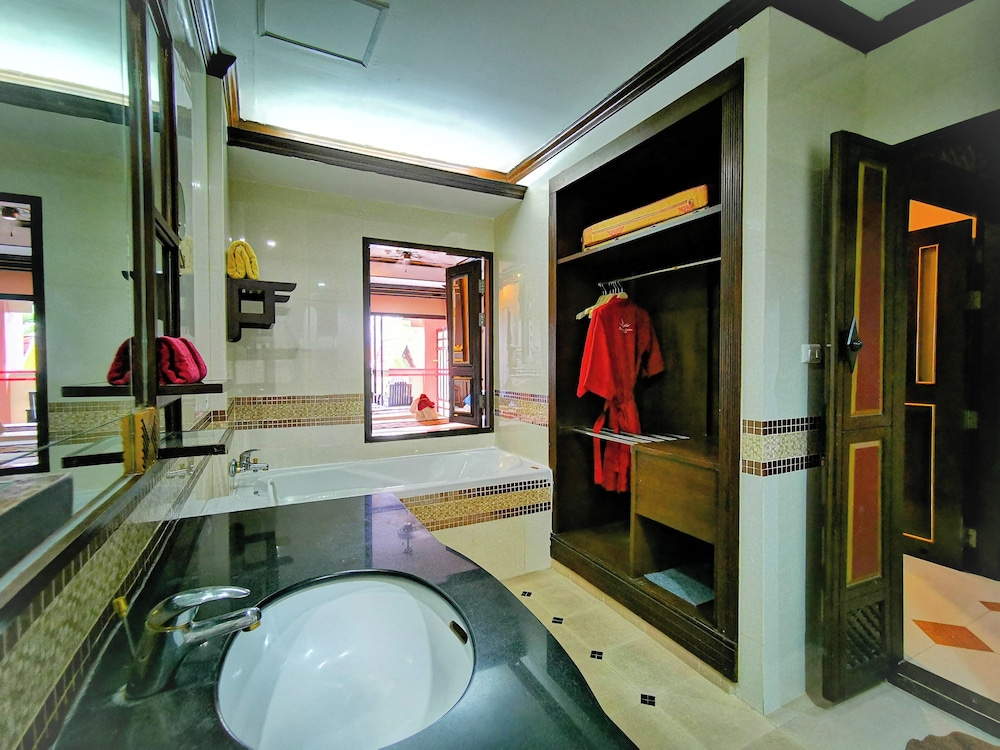 Krabi Nature Beach Resort 57/58