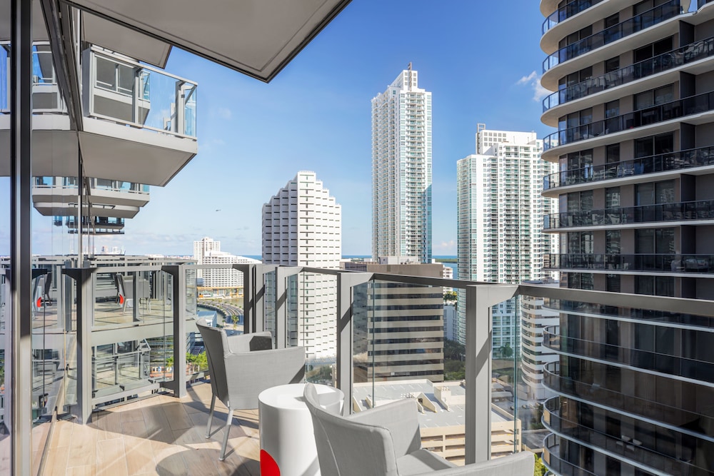 EAST Miami Residences 37/50