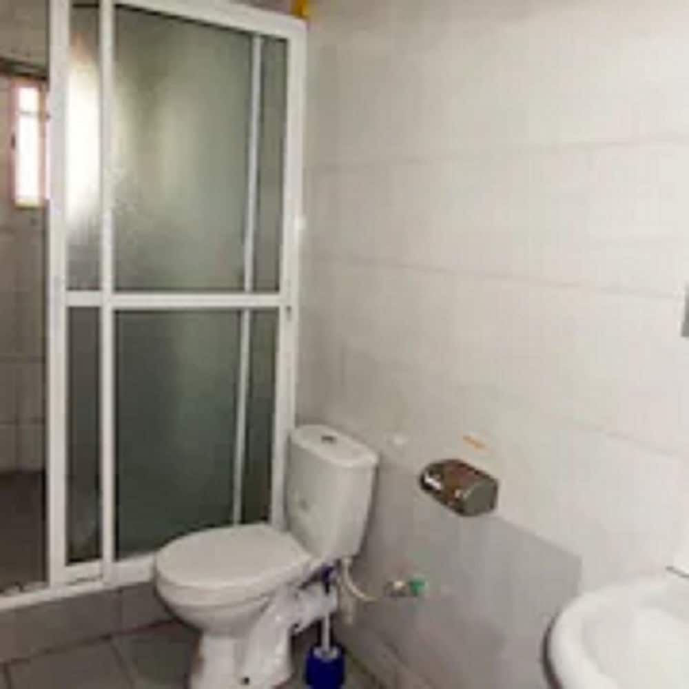 Ghatview Hotel 28/33