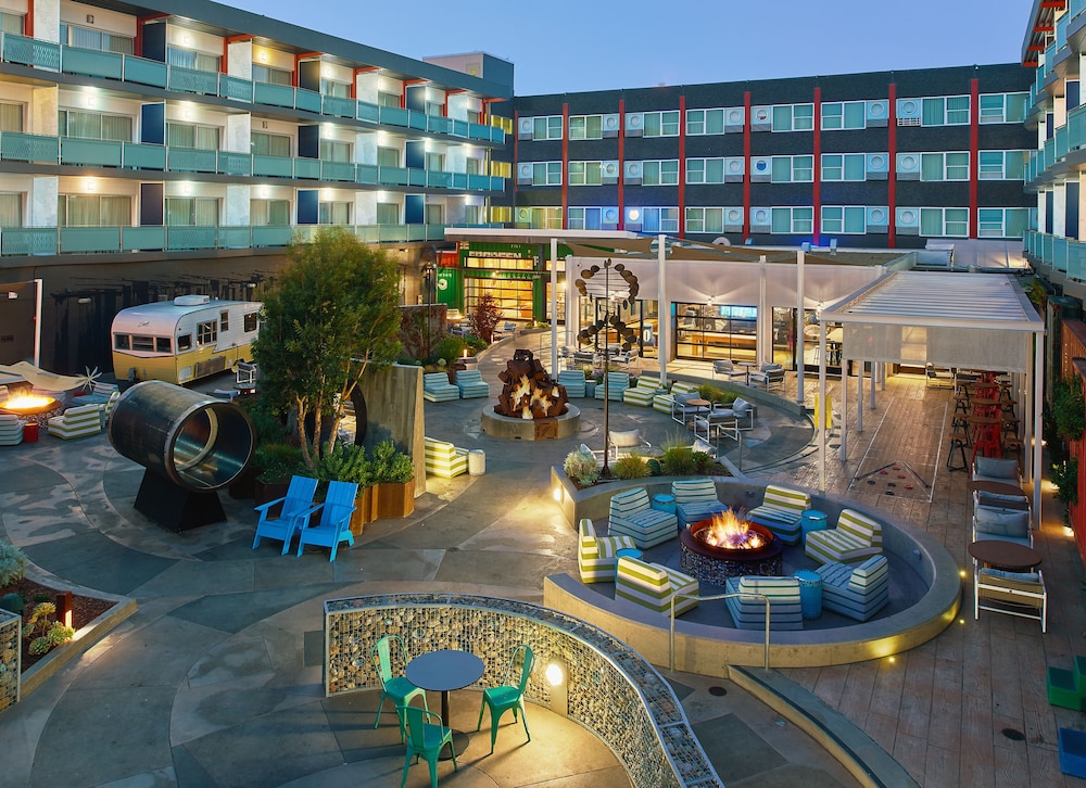 Hotel Zephyr 35/51