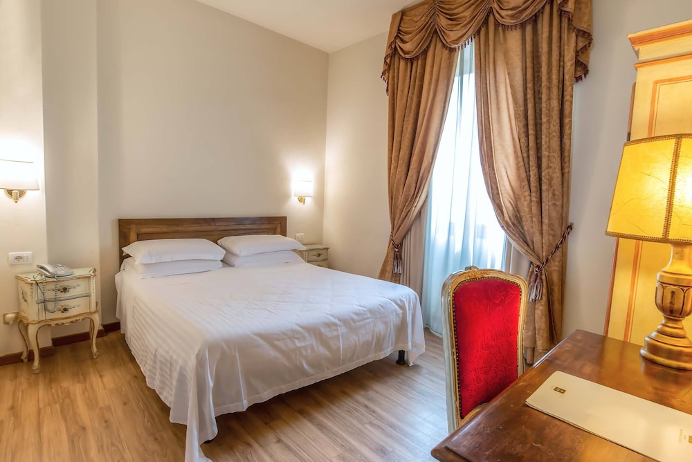Hotel Machiavelli Palace 17/77