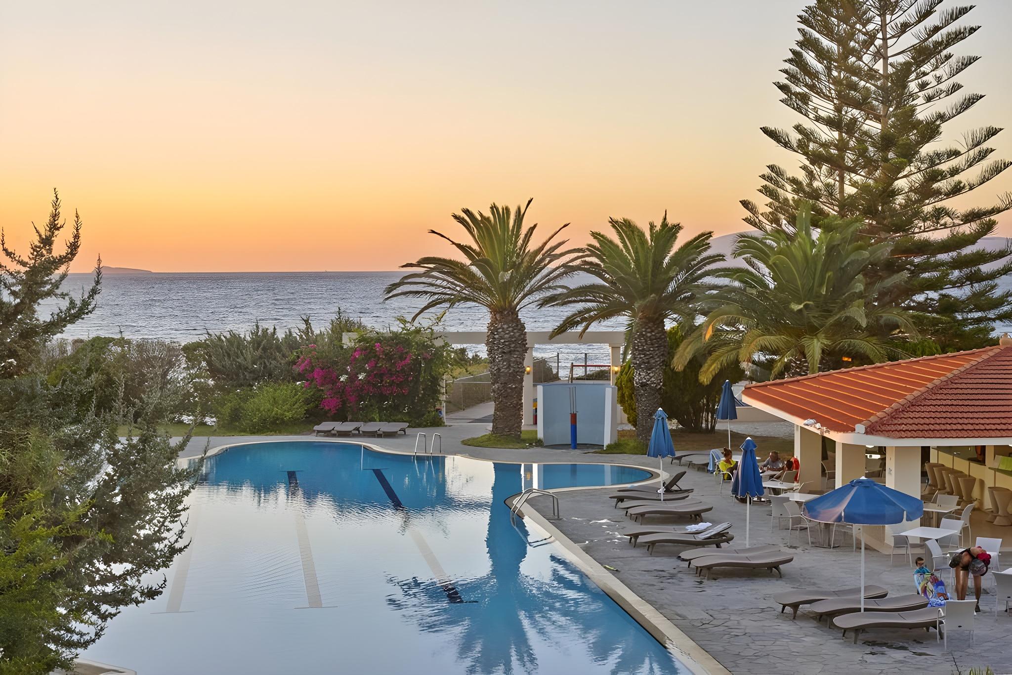 DOUBLE ROOM DELUXE SEA VIEW