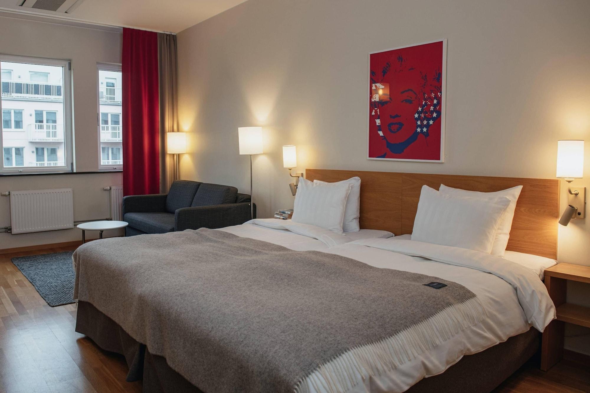 Standard, Multiple Beds