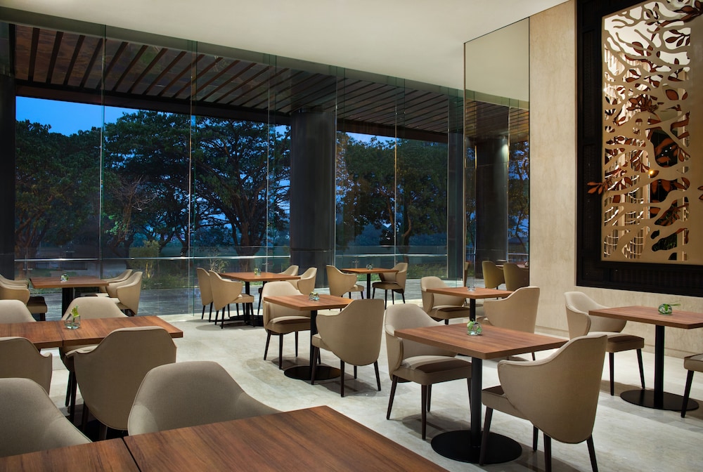 Trembesi Hotel BSD 32/50
