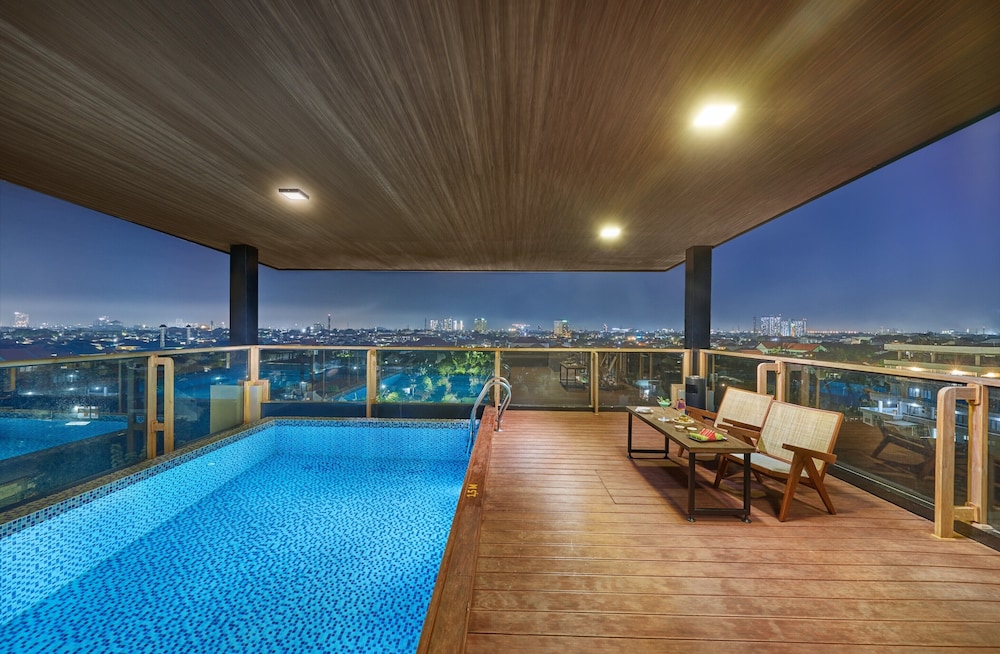 Aston Inn Jemursari Surabaya 21/36