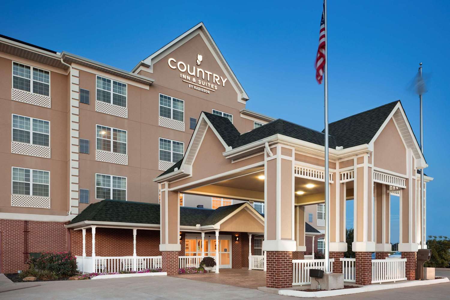 Country Inn & Suites By Radisson, Bowling Green, KY 1/12