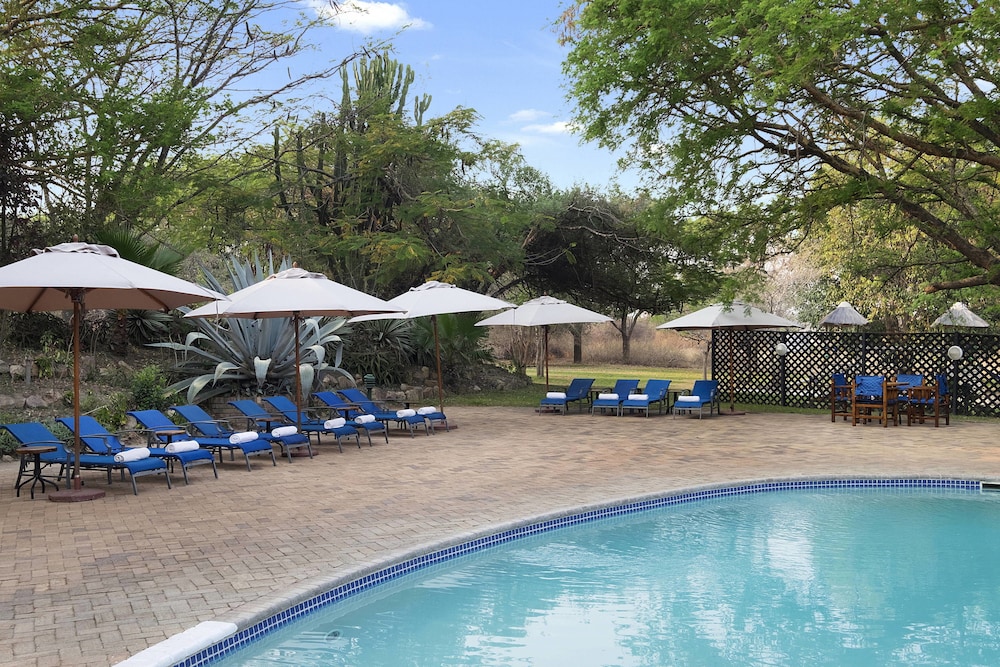 Protea Hotel by Marriott Lusaka Safari Lodge 42/50