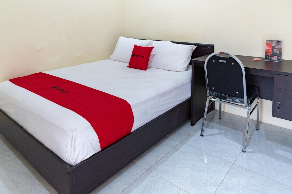 Reddoorz Syariah Near Jalan A Yani Km 8 Citraland 5/26