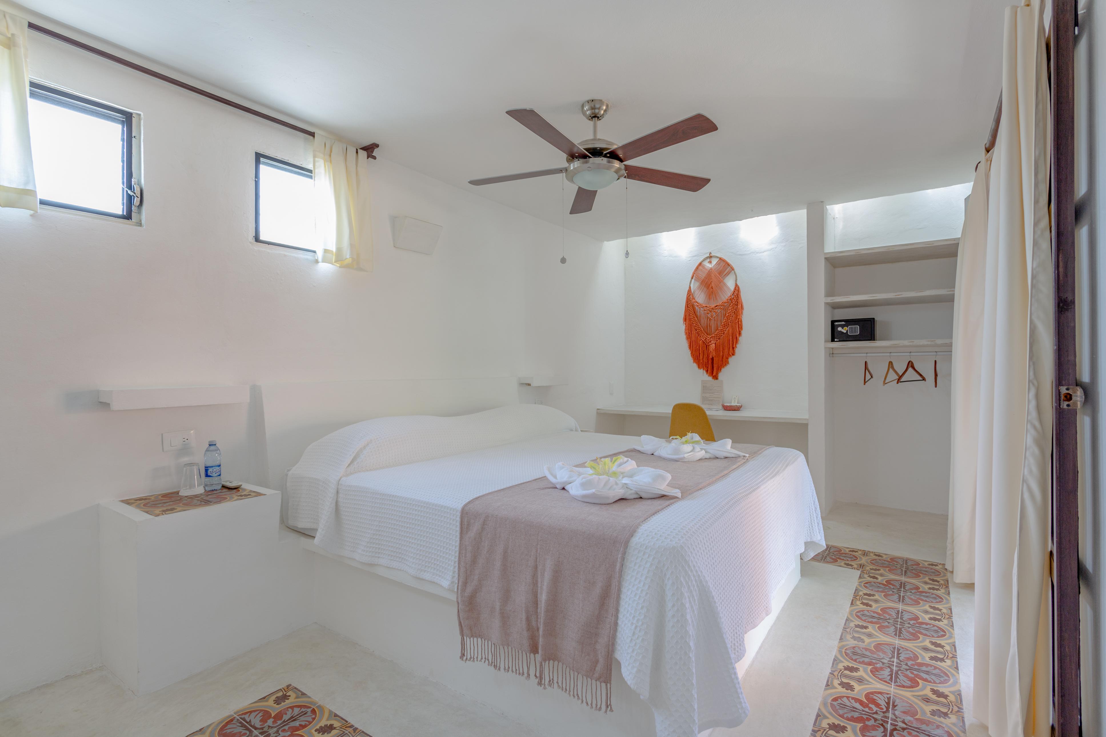 Master, Suite, Double Bed, Garden View
