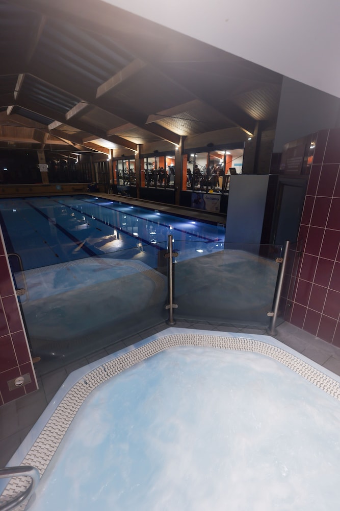 Waterside Hotel And Leisure Club 32/59