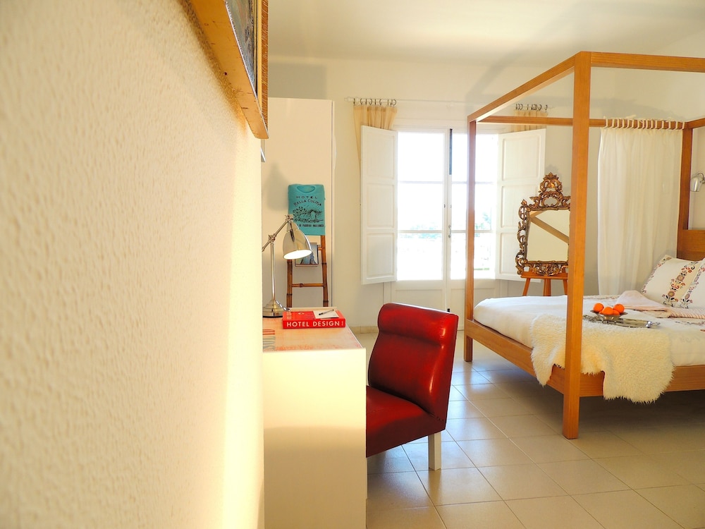 BELLA COLINA VINTAGE HOTEL 1953 6/30
