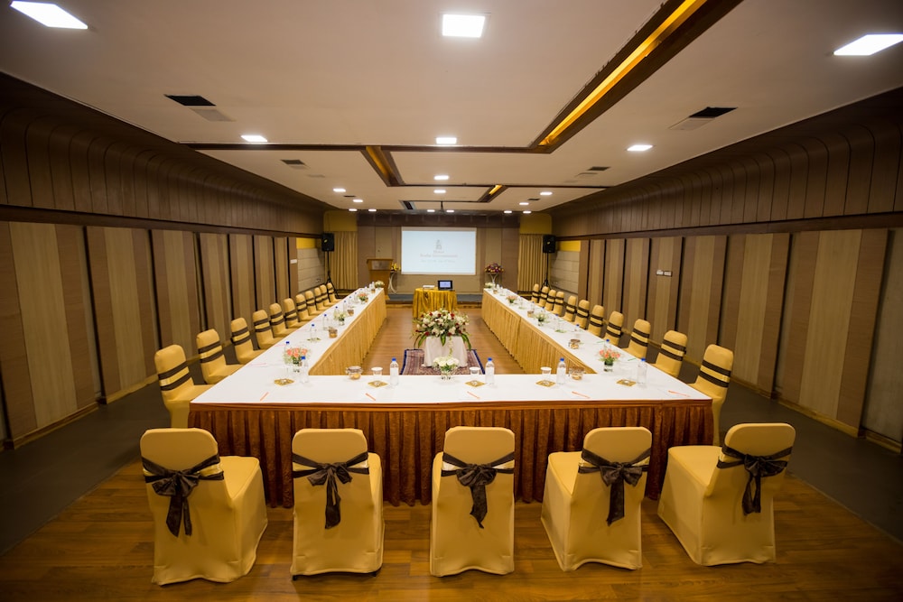 Hotel Kodai International 17/38