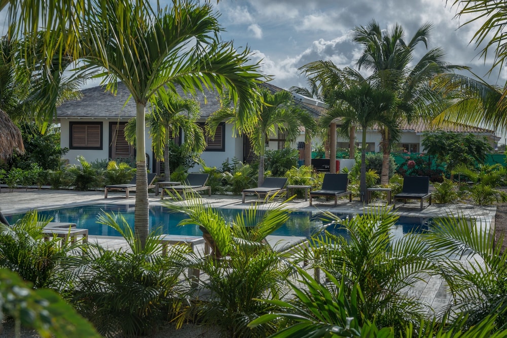 Windhoek Resort Bonaire 32/49