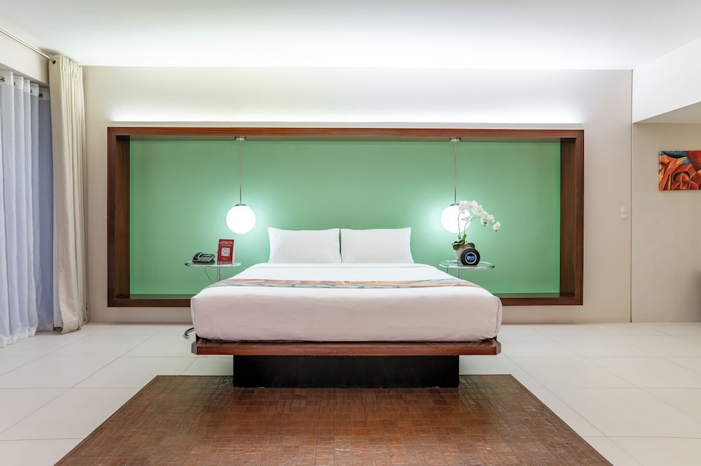 BARCELONA, SUITE