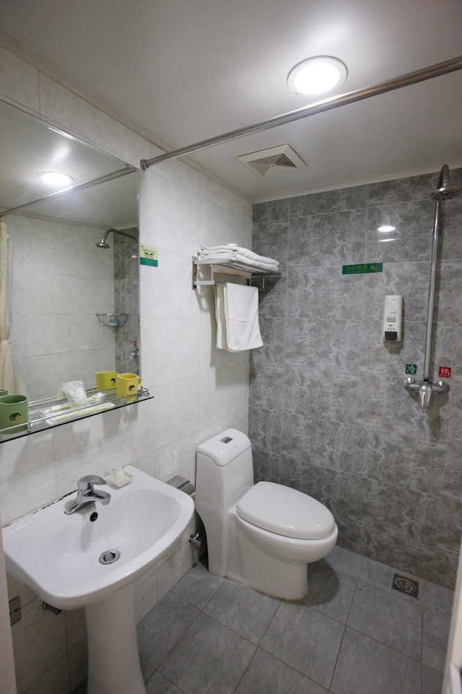 Beijing Dongdan Hotel 12/54
