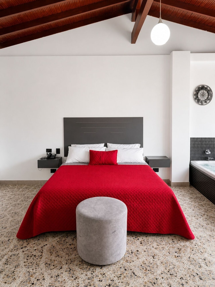 Ofix Hotel 37/50