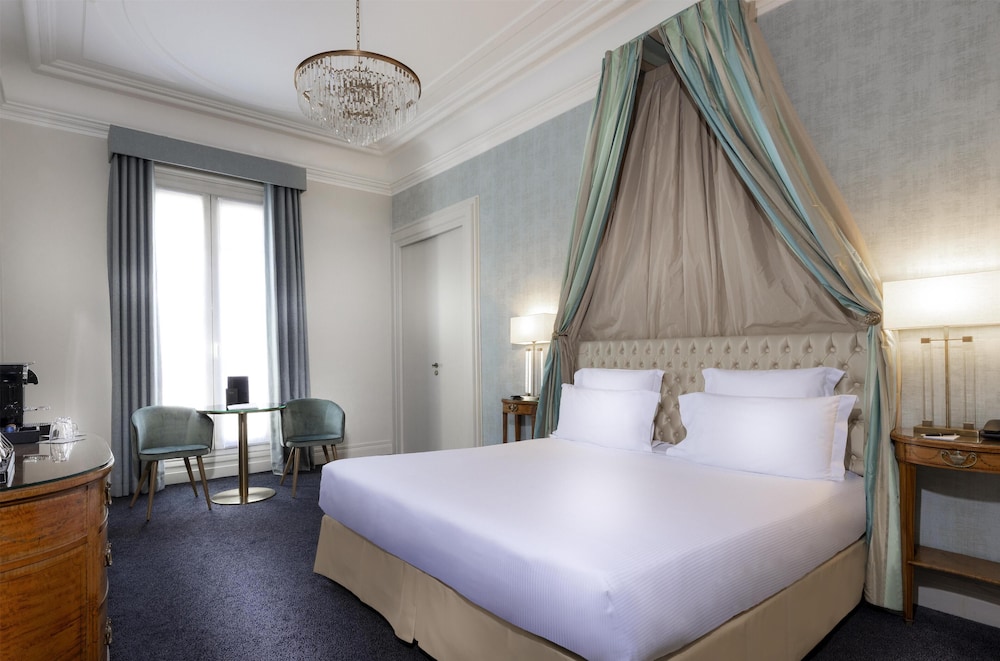 Hotel Claridge 11/50