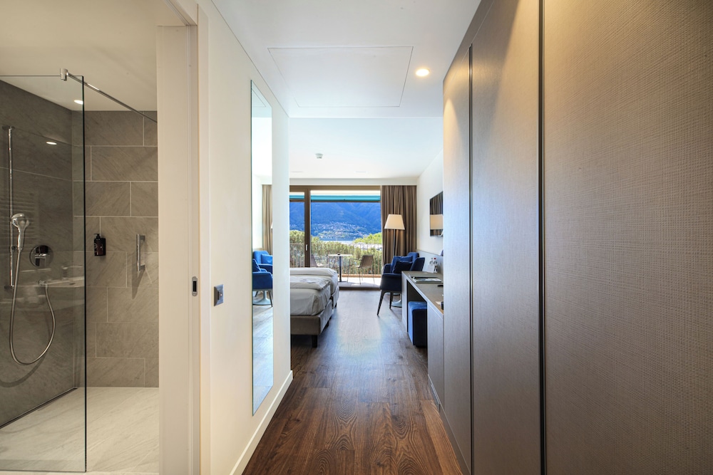 Hotel And Lounge Lago Maggiore 50/50