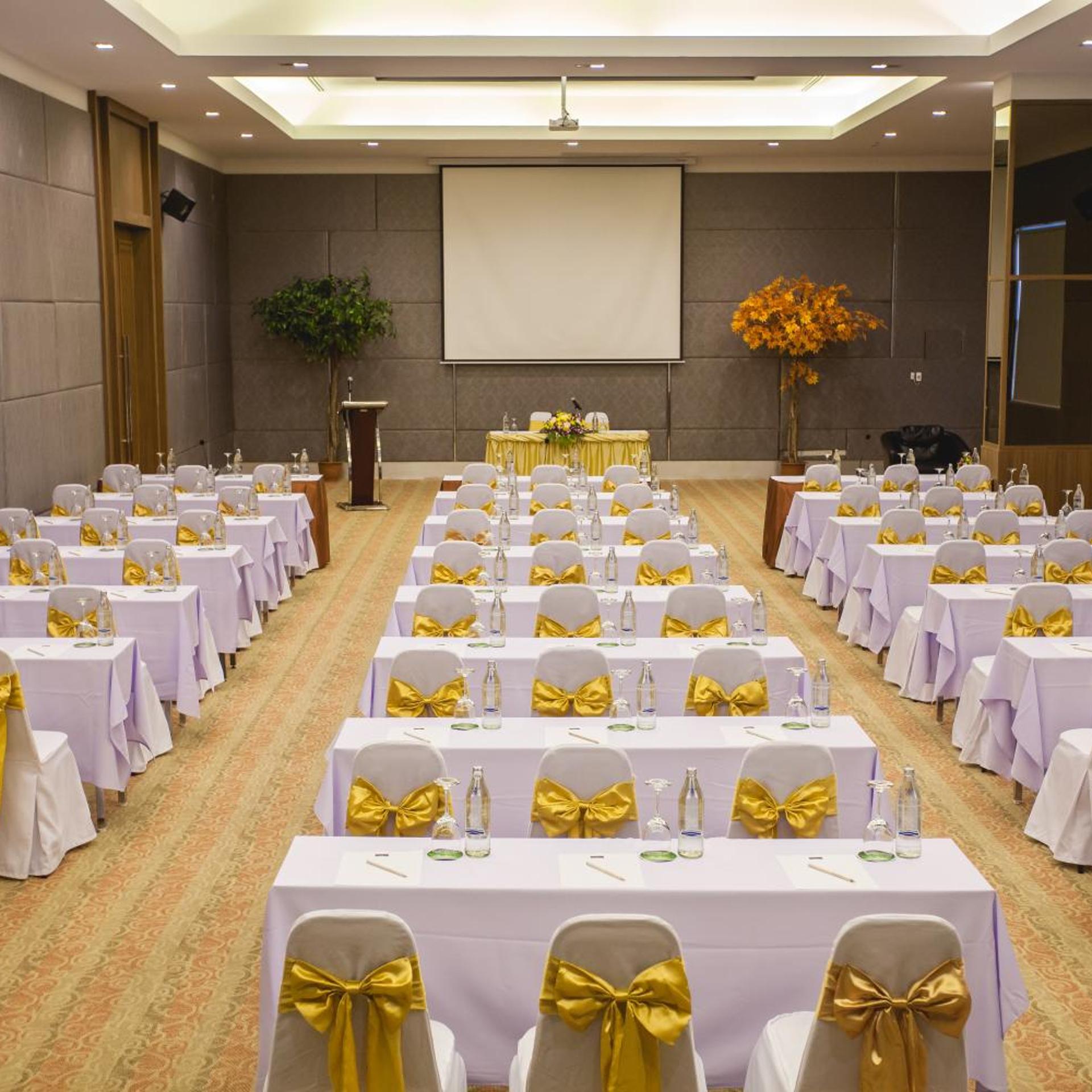 Royal Nakhara Hotel Nongkhai 43/50