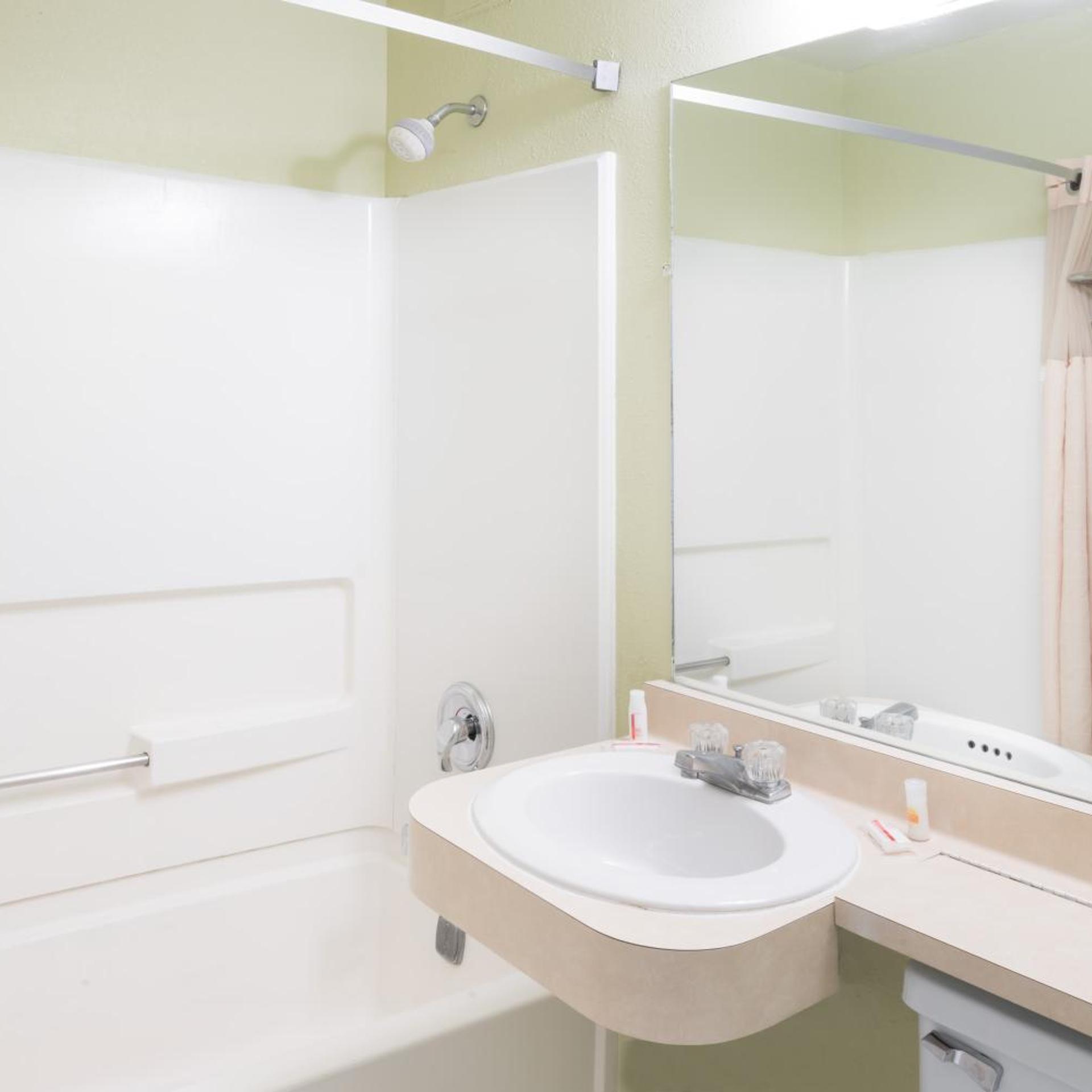 غرفة بسريرين كوين، Days Inn by Wyndham Henrietta/Rochester Area 3/5