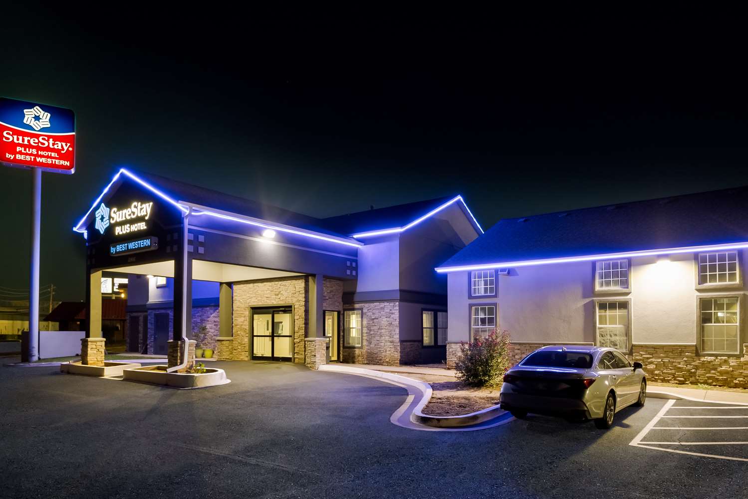 SureStay Plus Hotel by Best Western Tulsa East 10/12