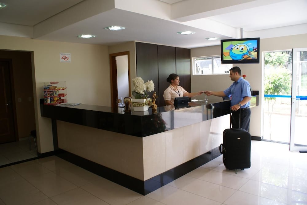 Cristal Palace Inn 7/40